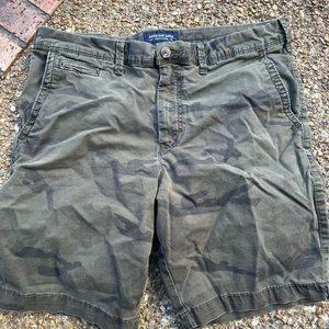 American Eagle Men’s Camo Shorts